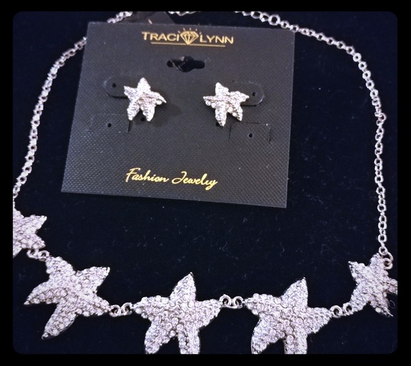 Traci Lynn Jewelry - 🌟Sea Star Necklace Set by Traci Lynn🌟